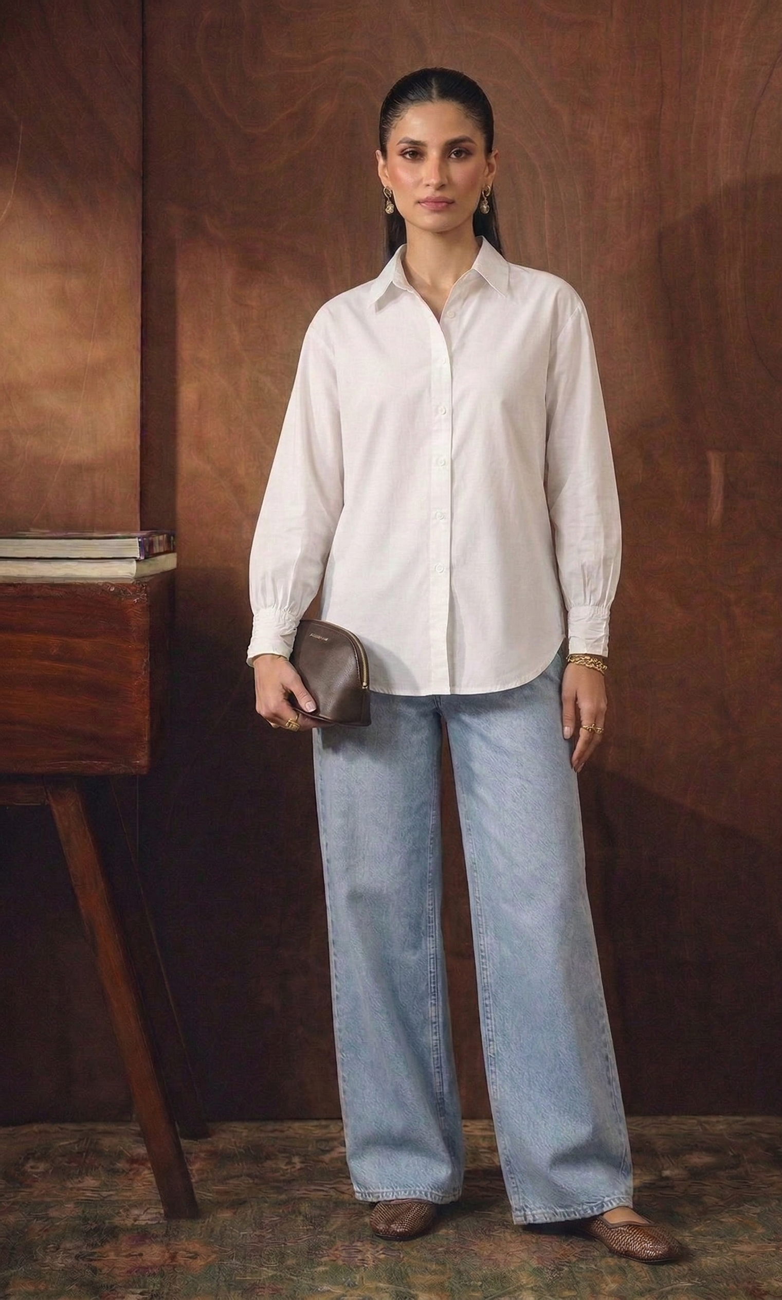 WHITE BUTTON DOWN SHIRT WITH ICEBLUE JEANS